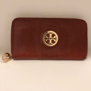 Tory Burch Brown Leather Wallet